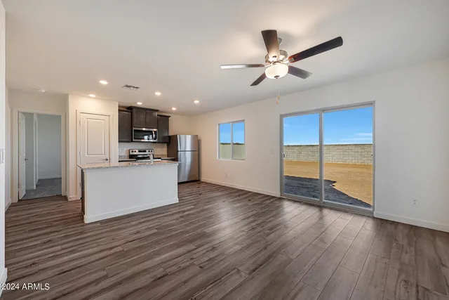 $322,900 | 4055 North Ghost Holw Way, Casa Grande, AZ 85122
