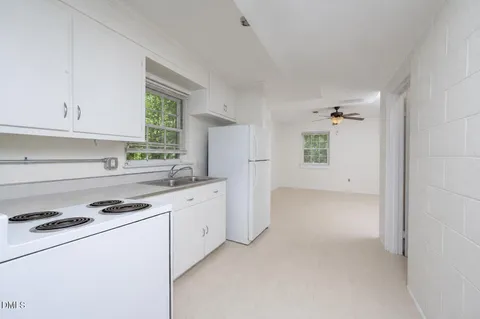 $1,095,000 | 811 Kings Mill Road, Chapel Hill, NC 27517