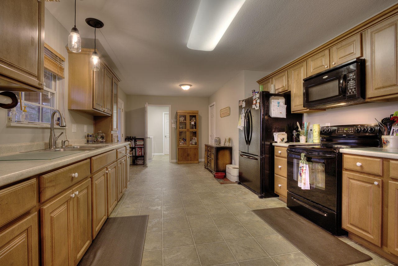 649651 Thompson Bridge Road Maryville, TN 37801 - Photo 10 of 38 Gallery Image 10