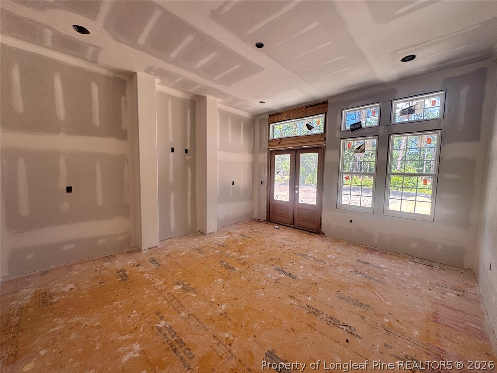 45 Beckett Ridge Pinehurst, NC 28374 - Photo 3 of 50 a view of an empty room with a window