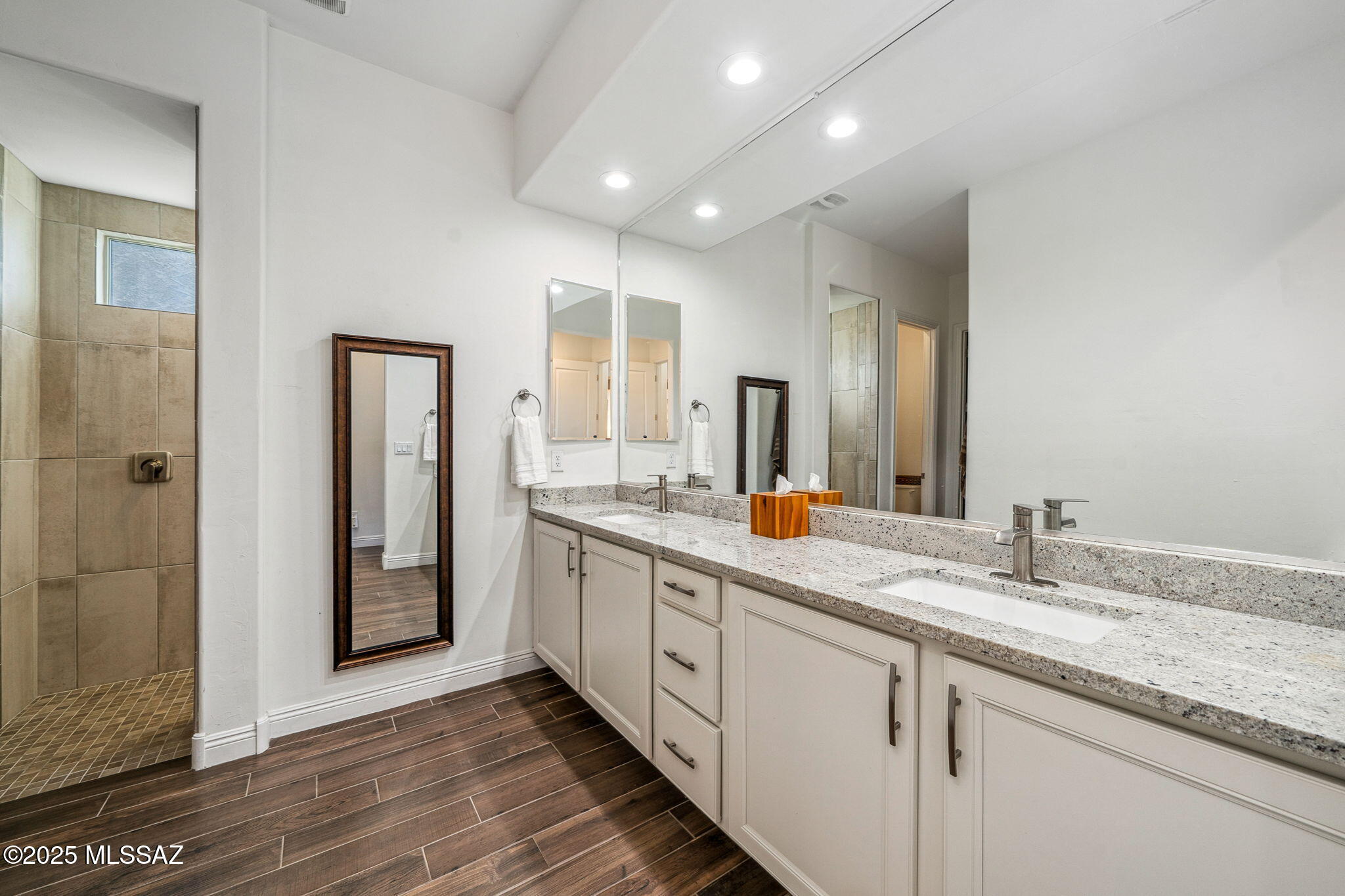 755 East Romsdalen Road Tucson, AZ 85755 - Photo 23 of 48