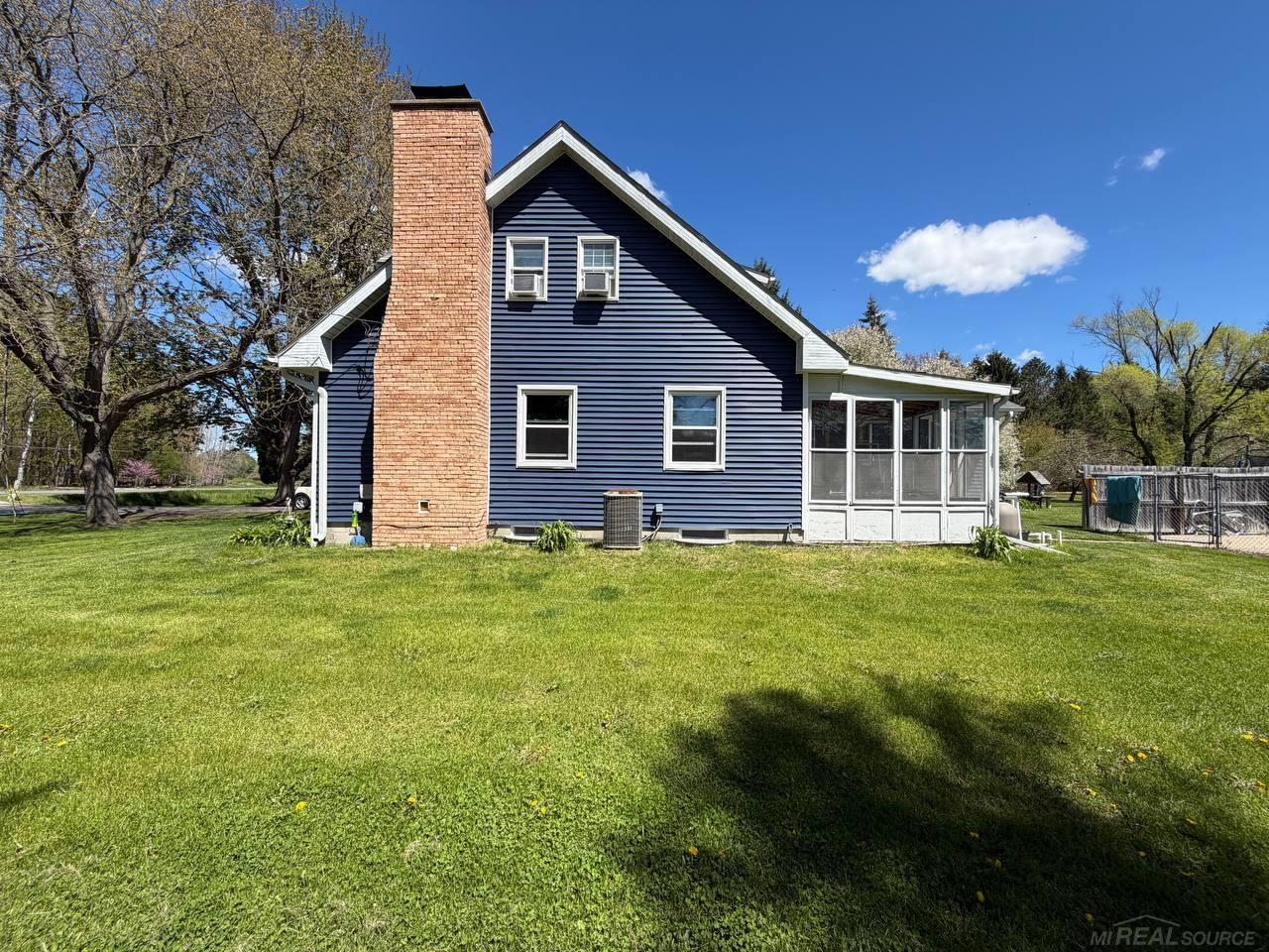 2206 North 5 Mile Road Midland, MI 48642 - Photo 5 of 26