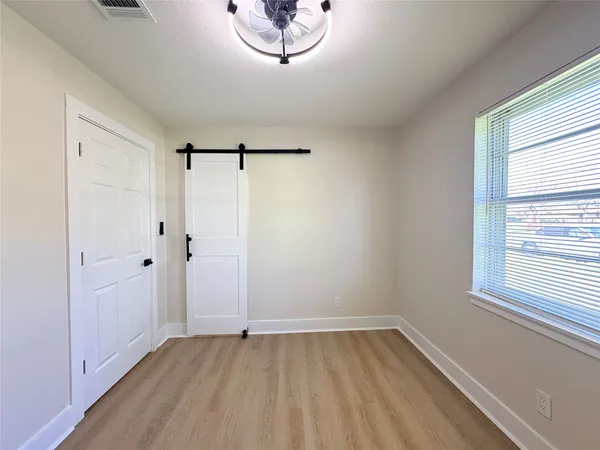 $199,900 | 413 La Bradford Drive, Bay City, TX 77414