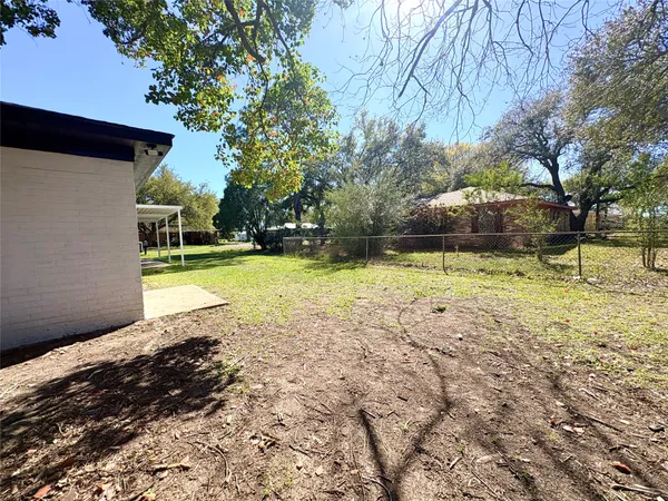 $199,900 | 413 La Bradford Drive, Bay City, TX 77414