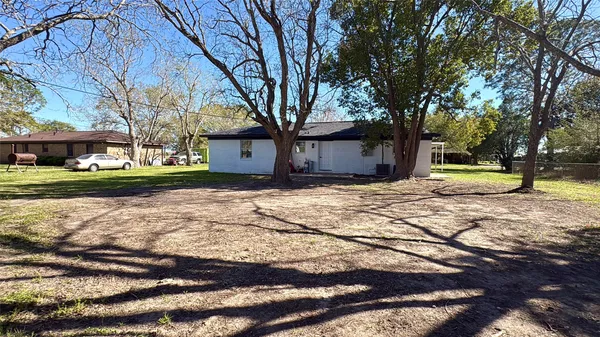 $199,900 | 413 La Bradford Drive, Bay City, TX 77414