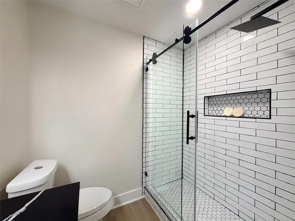 $199,900 | 413 La Bradford Drive, Bay City, TX 77414