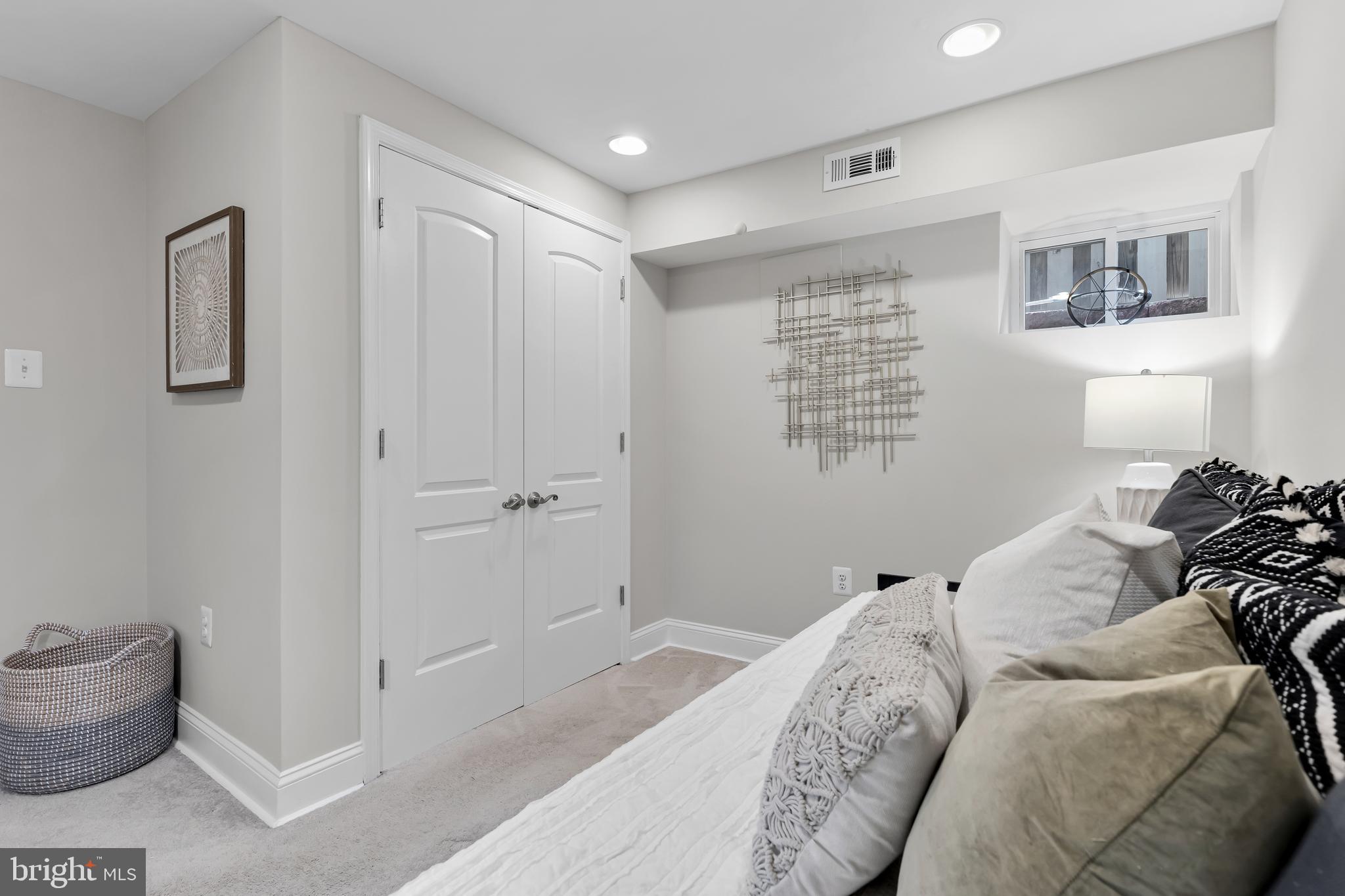 641 Lexington Place Northeast Washington, DC 20002 - Photo 37 of 44