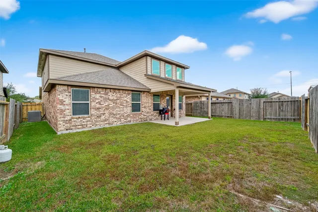 $2,400 | 8007 Carillon Way, Rosharon, TX 77583