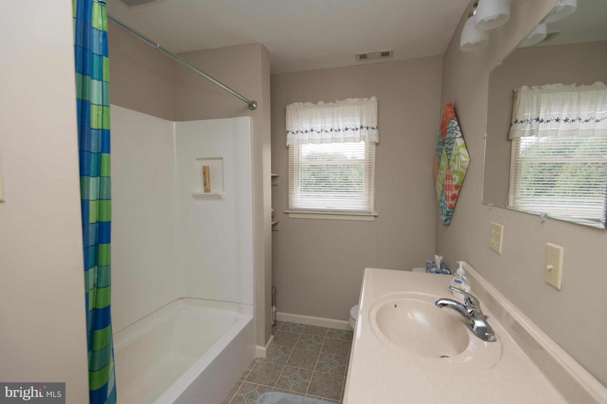 5012 Rippling Road Cambridge, MD 21613 - Photo 17 of 29 Bath