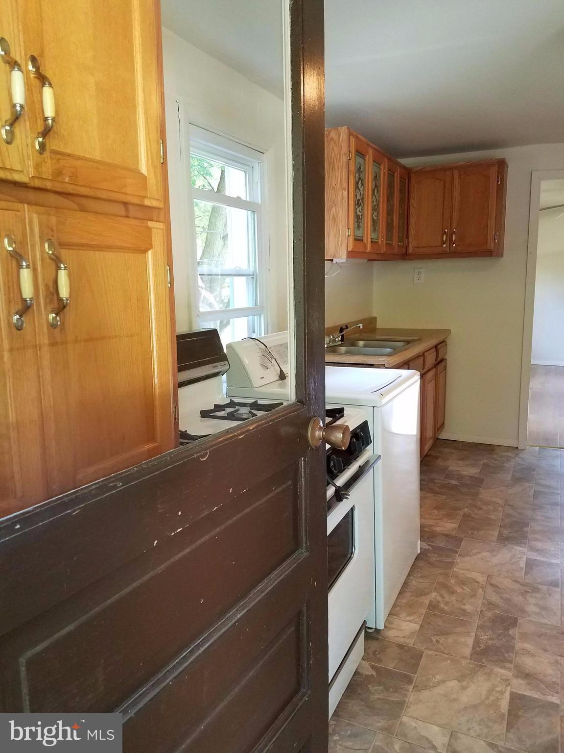 4449 Mountville Road Frederick, MD 21703 - Photo 3 of 29 Kitchen