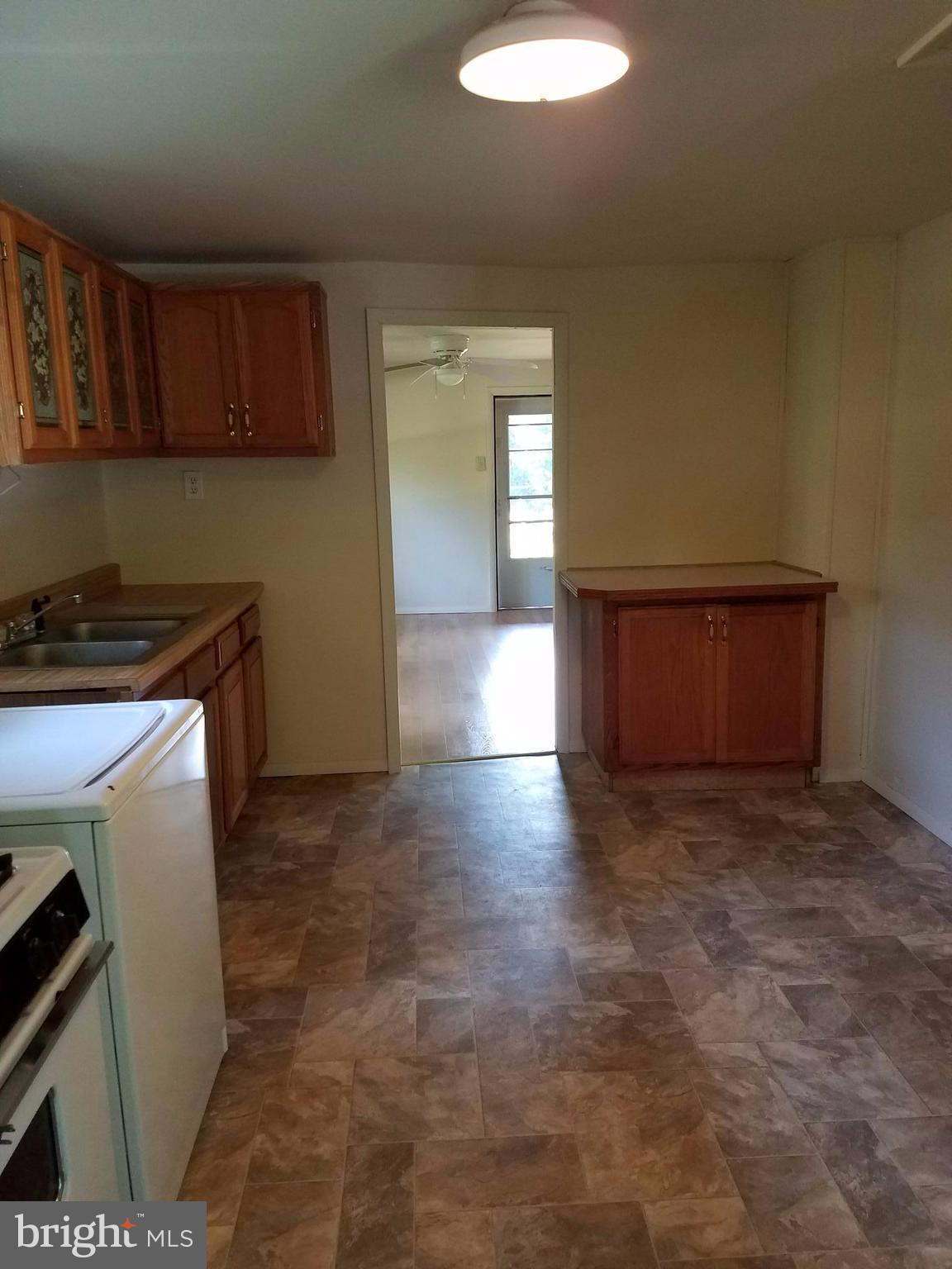 4449 Mountville Road Frederick, MD 21703 - Photo 5 of 29 Kitchen