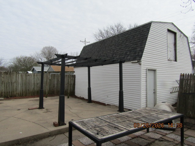 2334 18th Avenue Moline, IL 61265 - Photo 23 of 49 a backyard of a house