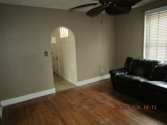 2334 18th Avenue Moline, IL 61265 - Photo 6 of 49 a living room with furniture and a window