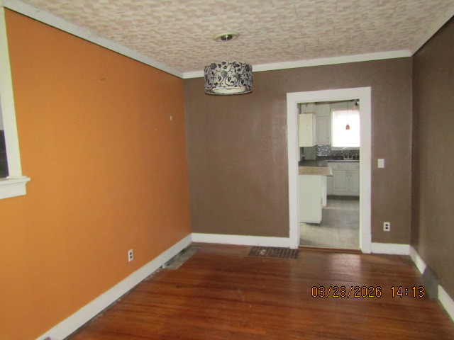 2334 18th Avenue Moline, IL 61265 - Photo 7 of 49 a view of empty room with wooden floor