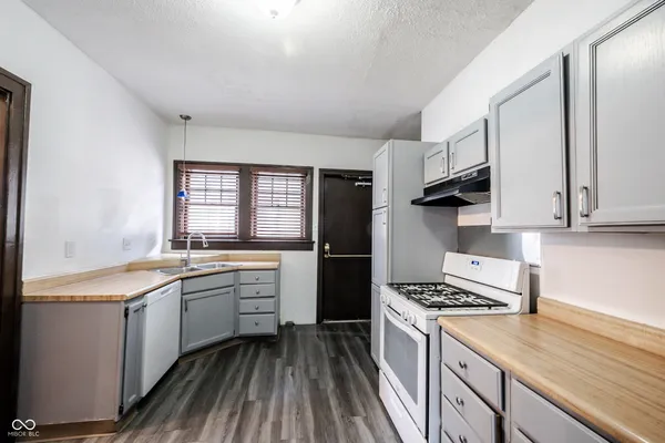 $1,249 | 3513 North Pennsylvania Street, Indianapolis, IN 46205