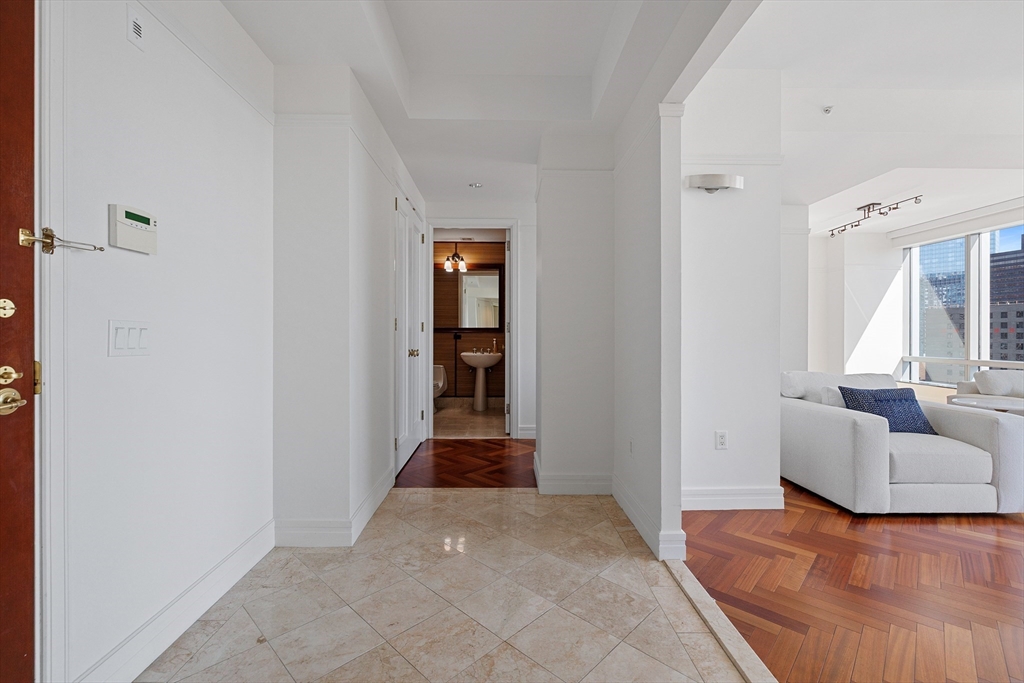 1 Avery Street, Unit 23C Boston, MA 02111 - Photo 7 of 22