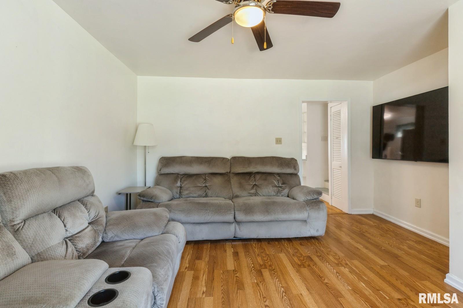 1011 25th Street Moline, IL 61265 - Photo 8 of 26 Gallery Image 8
