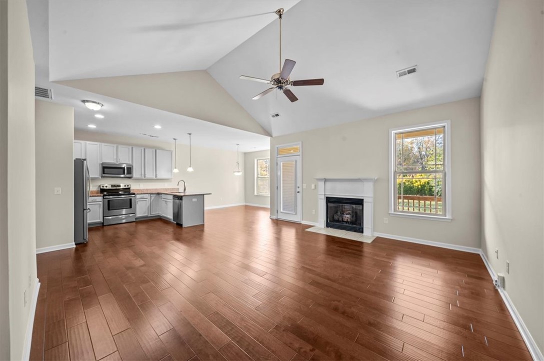 208 Terrace View Way Seneca, SC 29678 - Photo 4 of 30