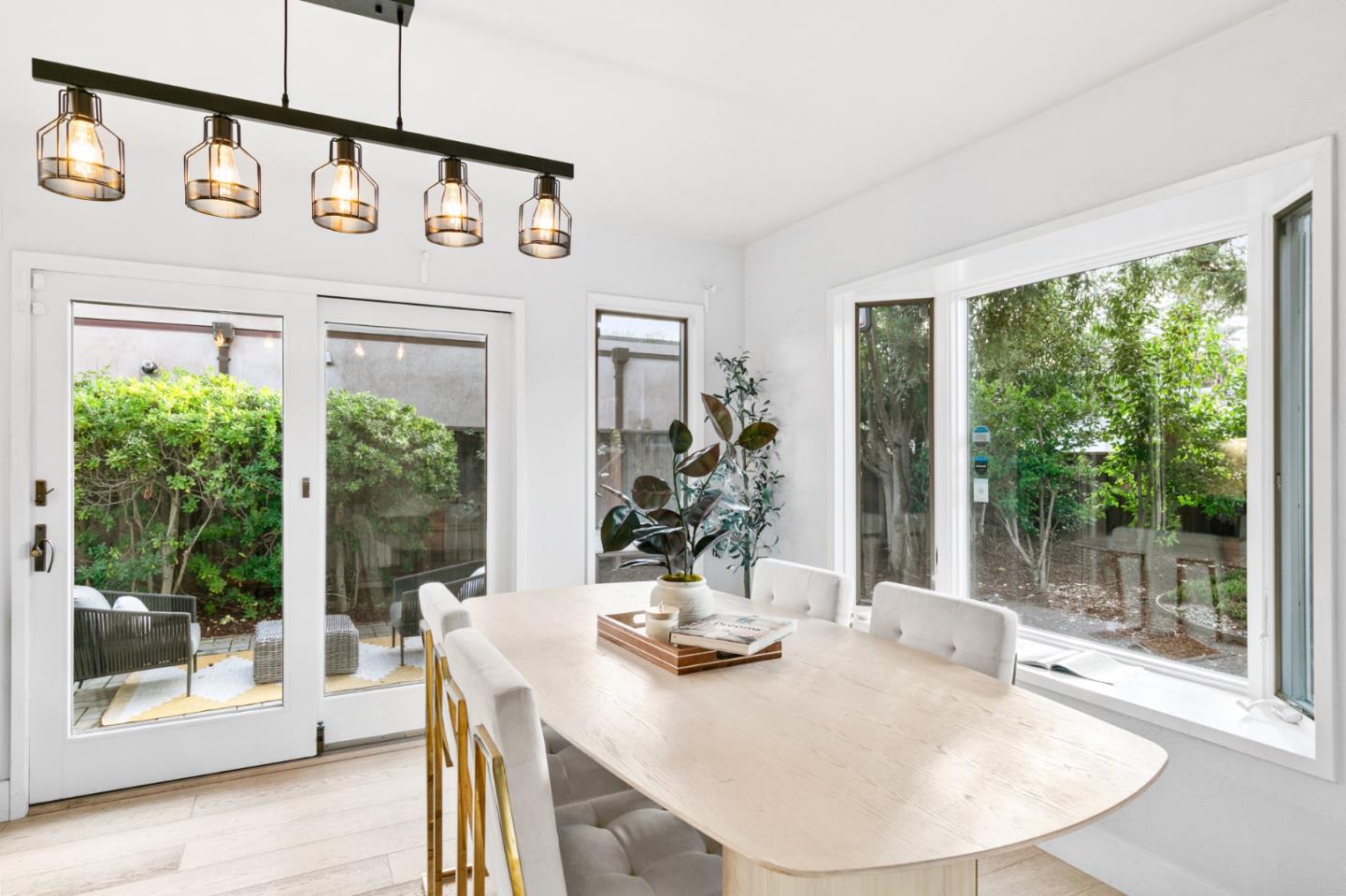 1221 Springer Road Mountain View, CA 94040 - Photo 11 of 41