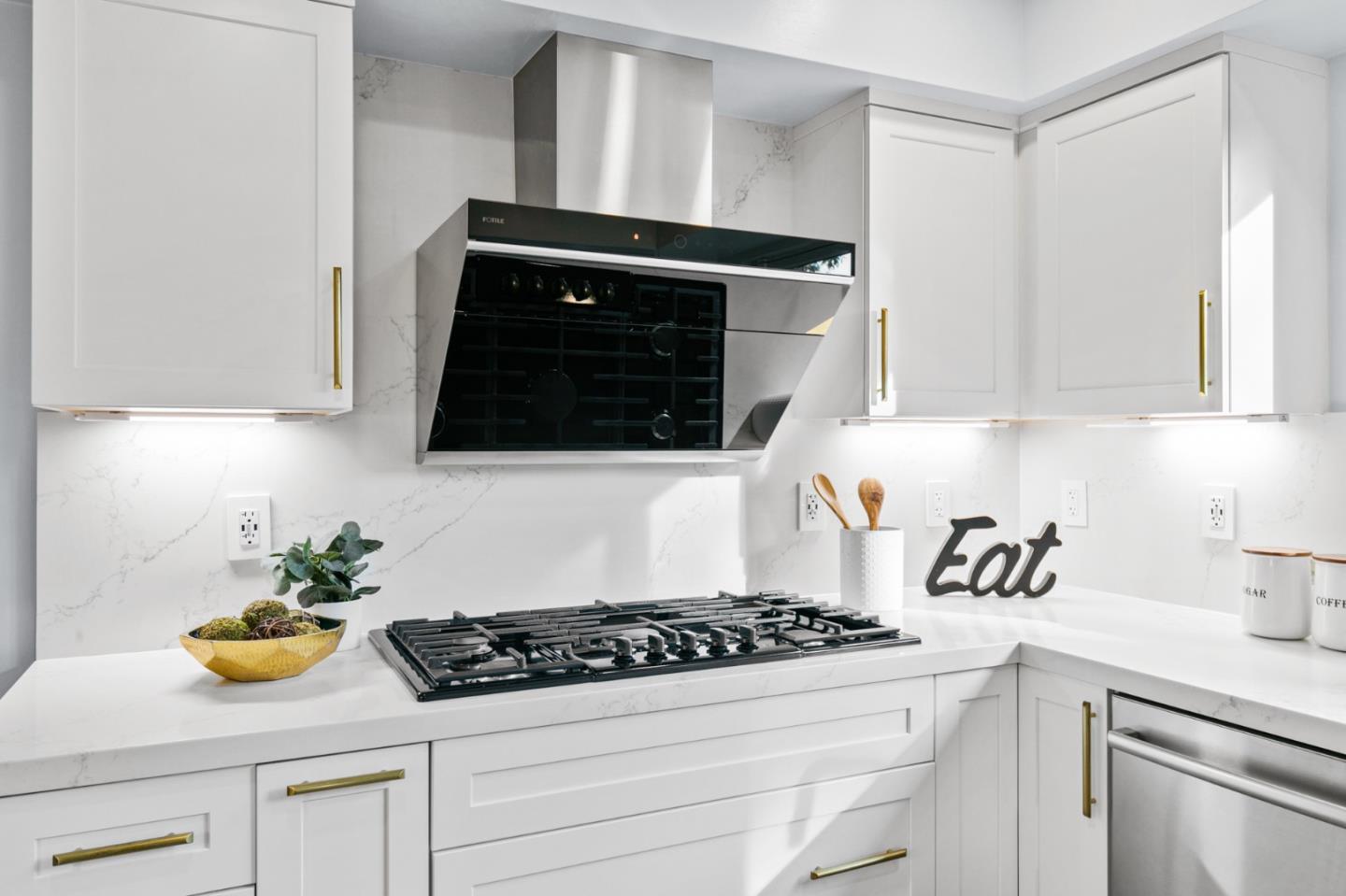 1221 Springer Road Mountain View, CA 94040 - Photo 13 of 41