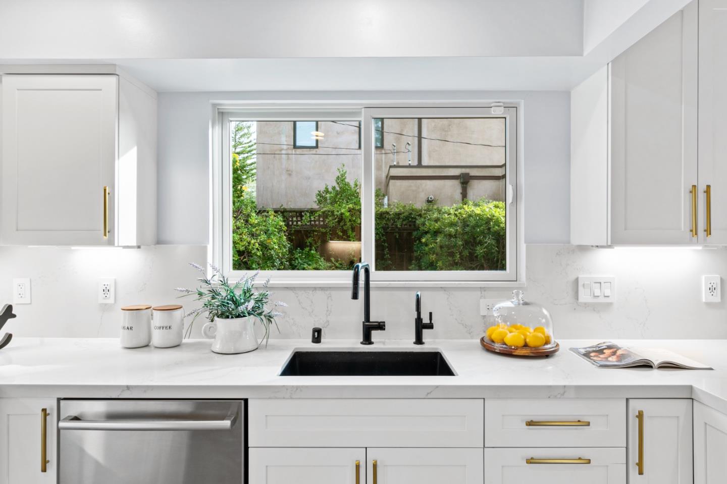 1221 Springer Road Mountain View, CA 94040 - Photo 14 of 41