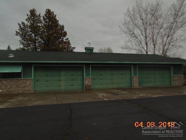 63554 Overtree Road Bend, OR 97701 - Photo 5 of 25 Additional Photo