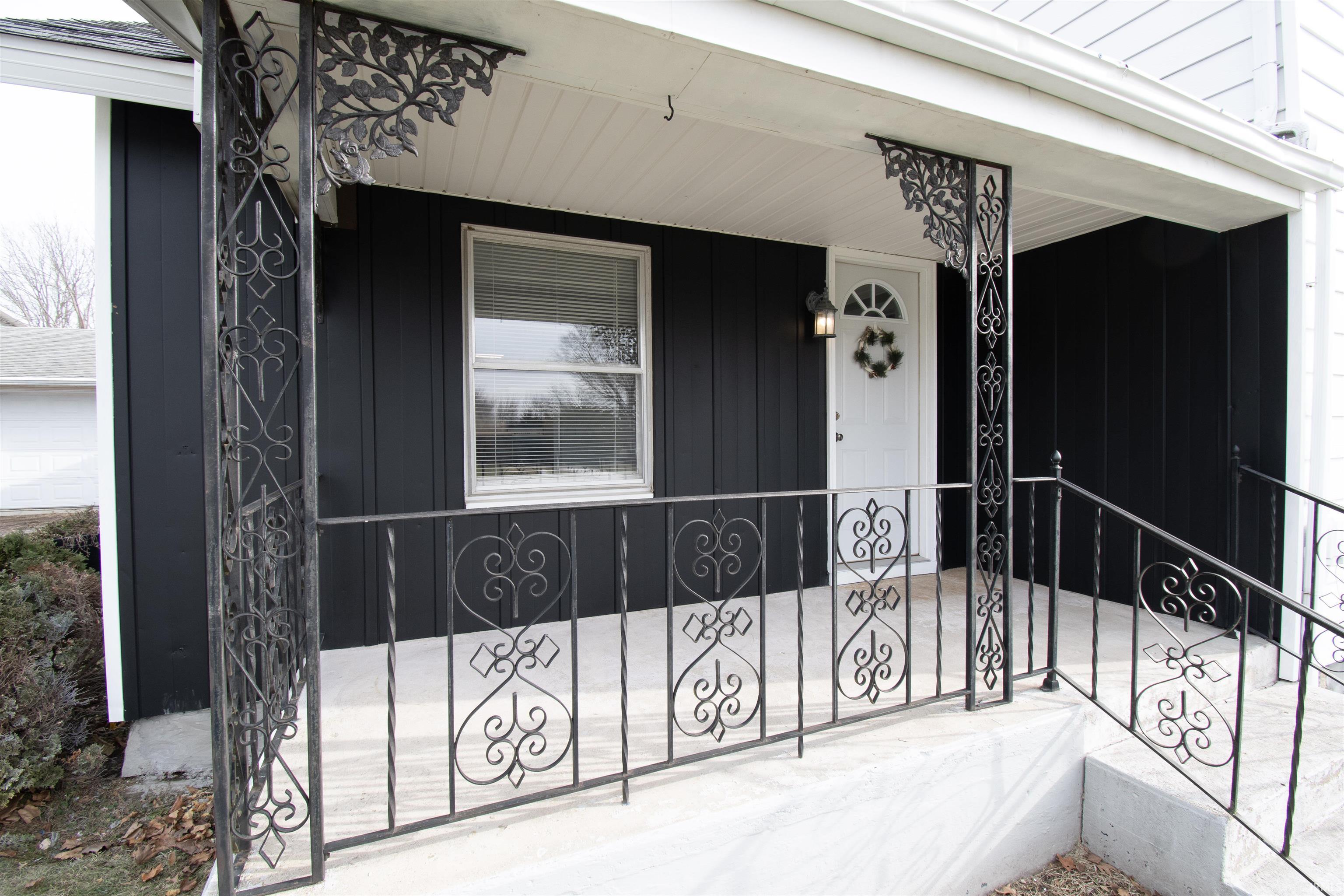 915 Hawpatch Street Lagrange, IN 46761 - Photo 11 of 35 Gallery Image 11