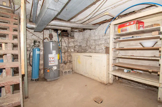 $199,900 | 915 Hawpatch Street, Lagrange, IN 46761