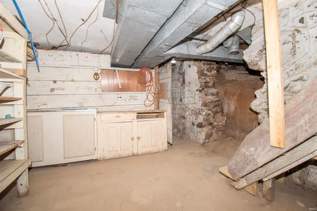 $199,900 | 915 Hawpatch Street, Lagrange, IN 46761