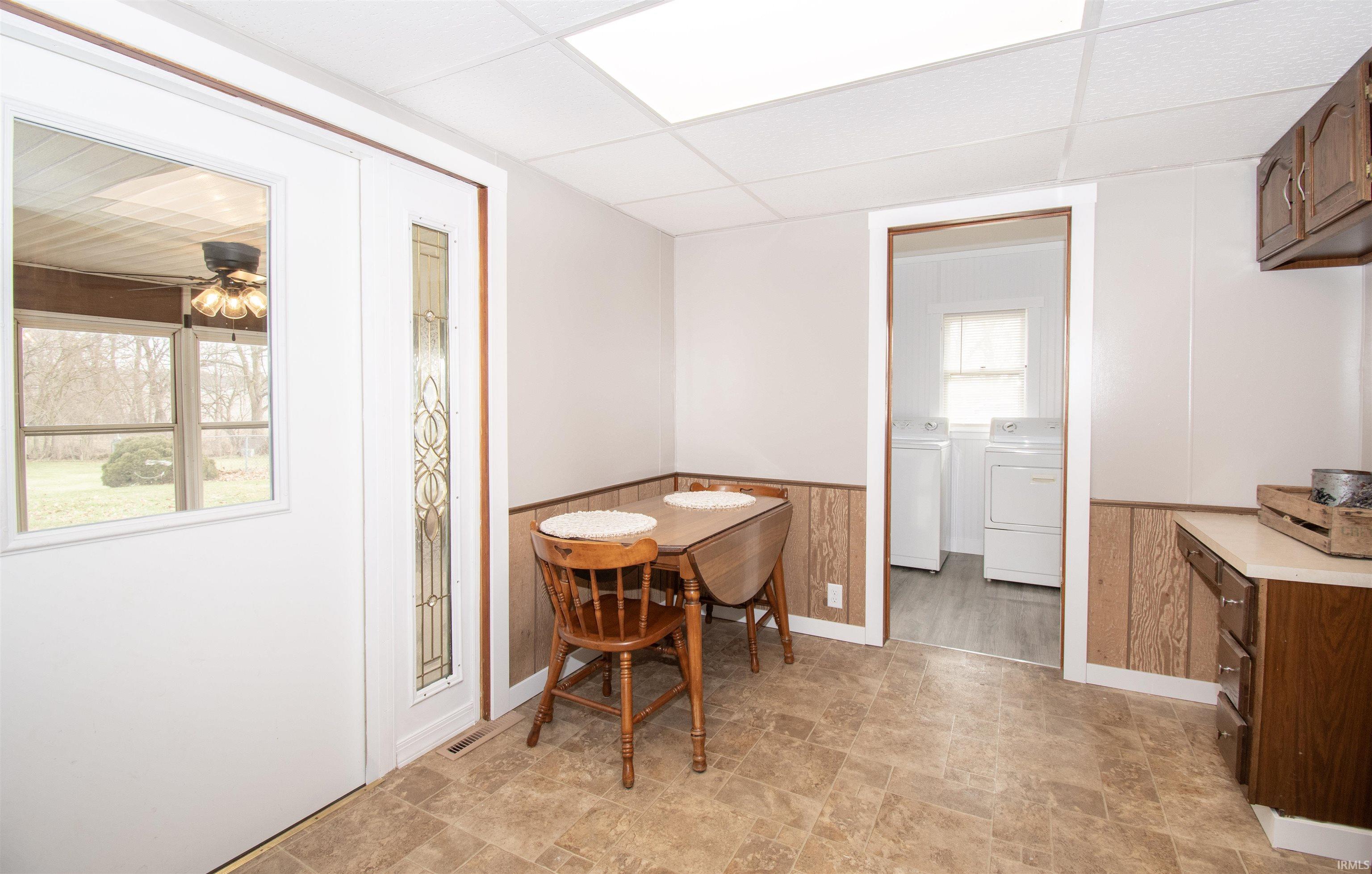 915 Hawpatch Street Lagrange, IN 46761 - Photo 9 of 35 Gallery Image 9