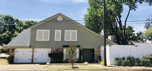 $2,300 | 3013 Carolyn Court, Bedford, TX 76021