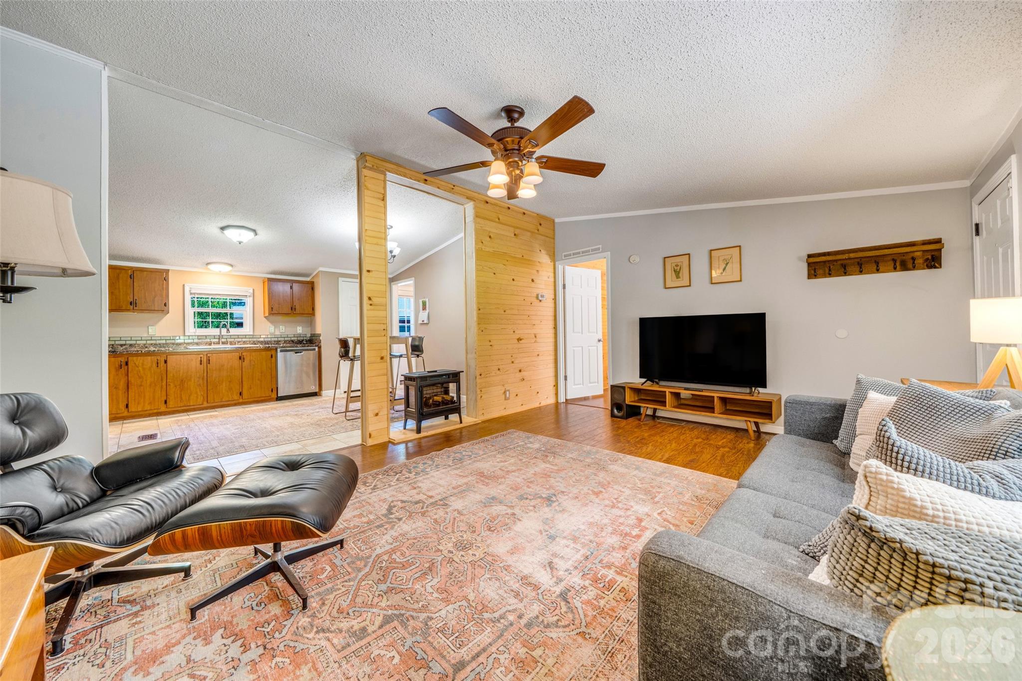 435 McMinn Road Hendersonville, NC 28792 - Photo 8 of 48