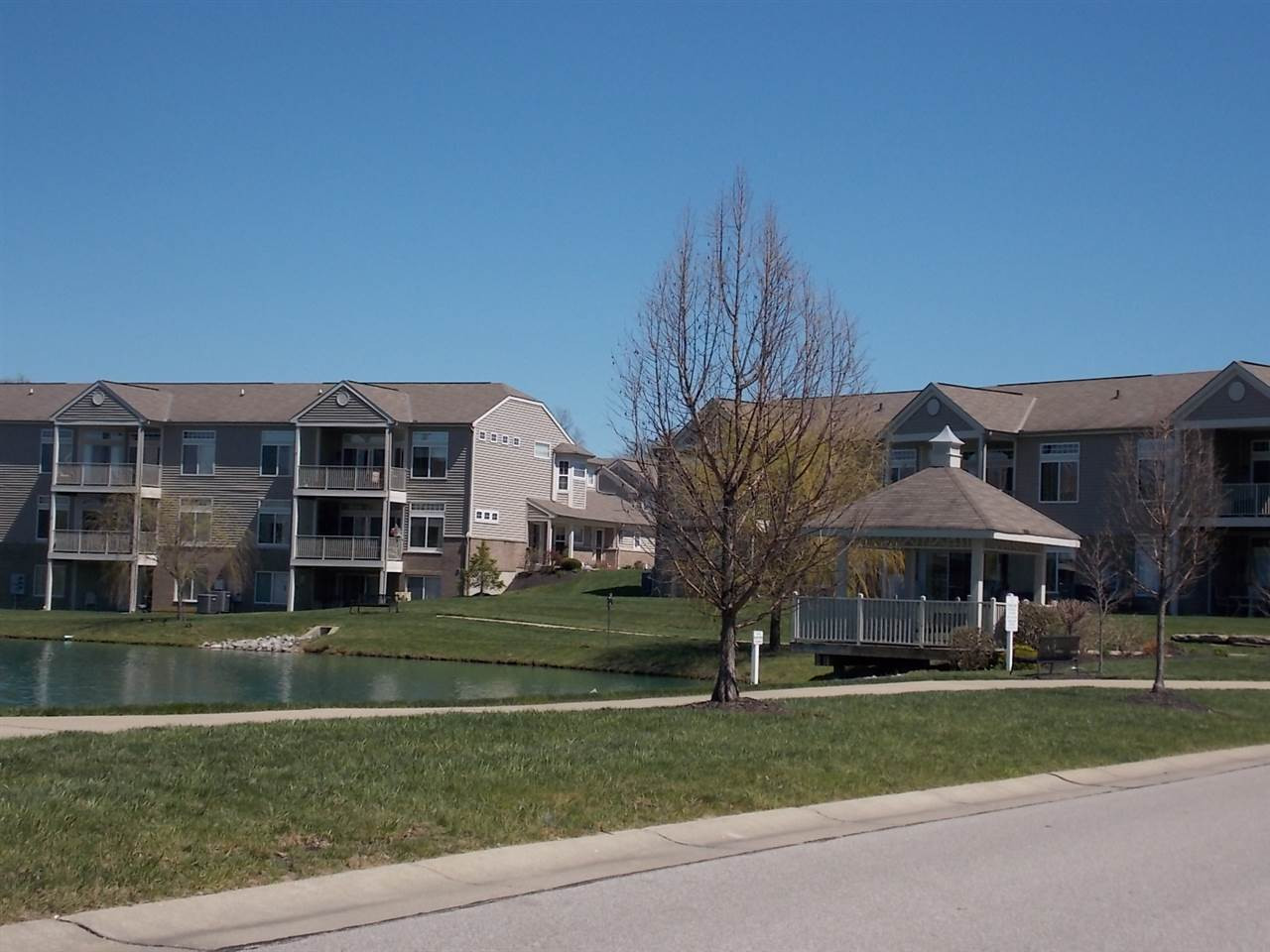 41076 Cold Spring, Unit 3 Newport, KY 41076 - Photo 5 of 25 Lake