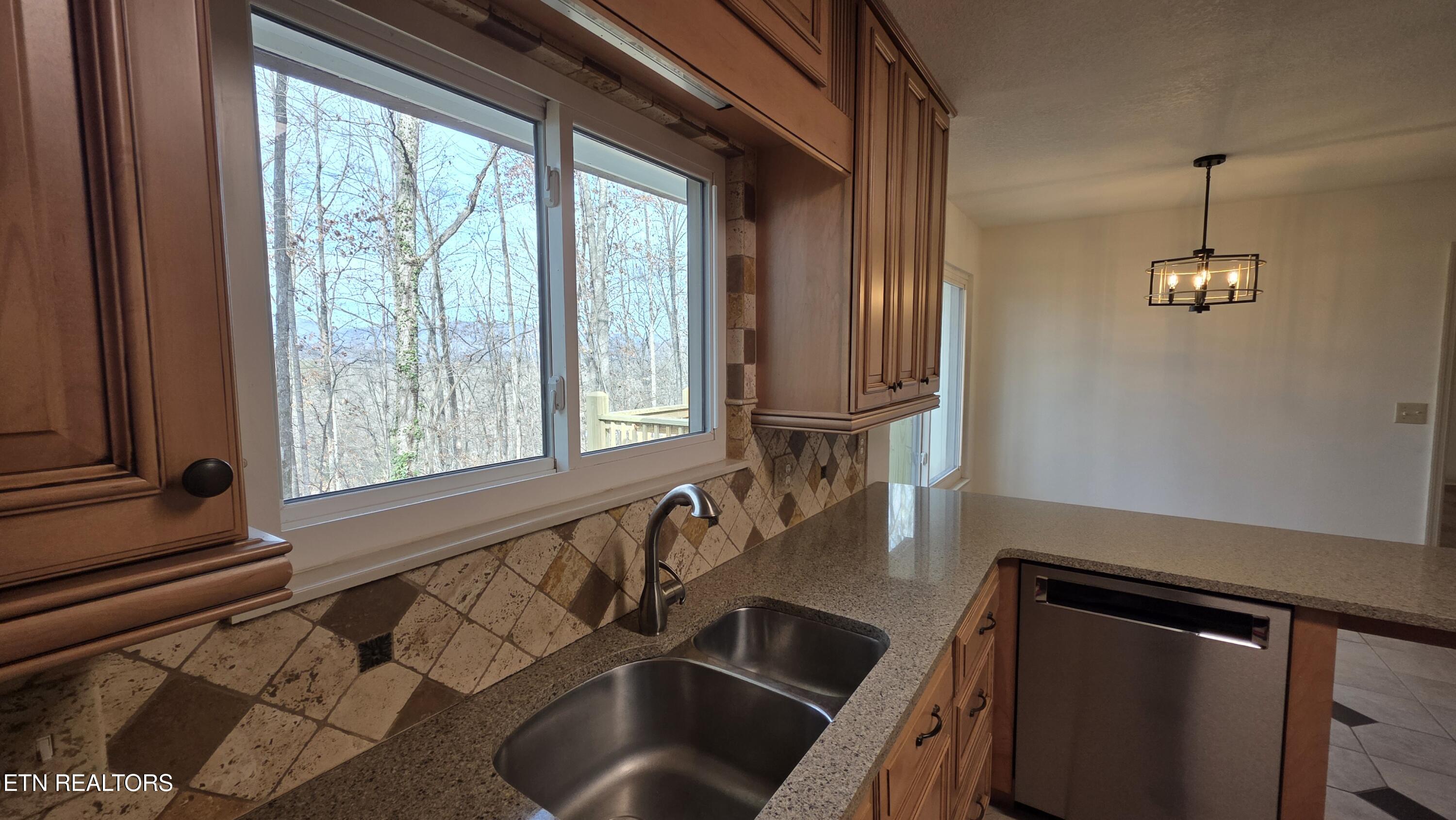 1135 West Outer Drive Oak Ridge, TN 37830 - Photo 23 of 60 1000007240