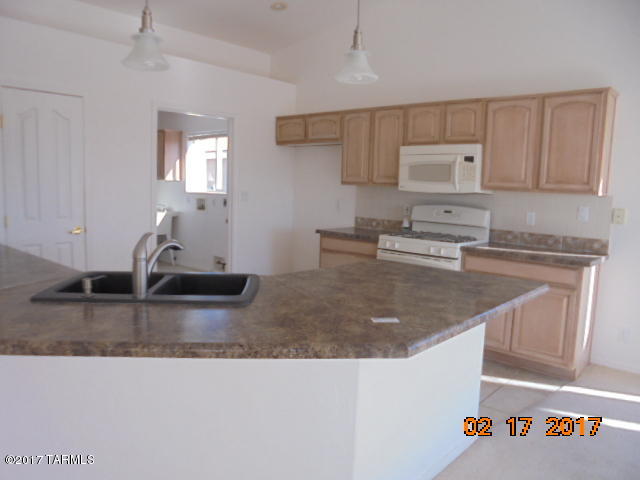 914 West Sahuaro Road Pearce, AZ 85625 - Photo 2 of 10 Gallery Image 2