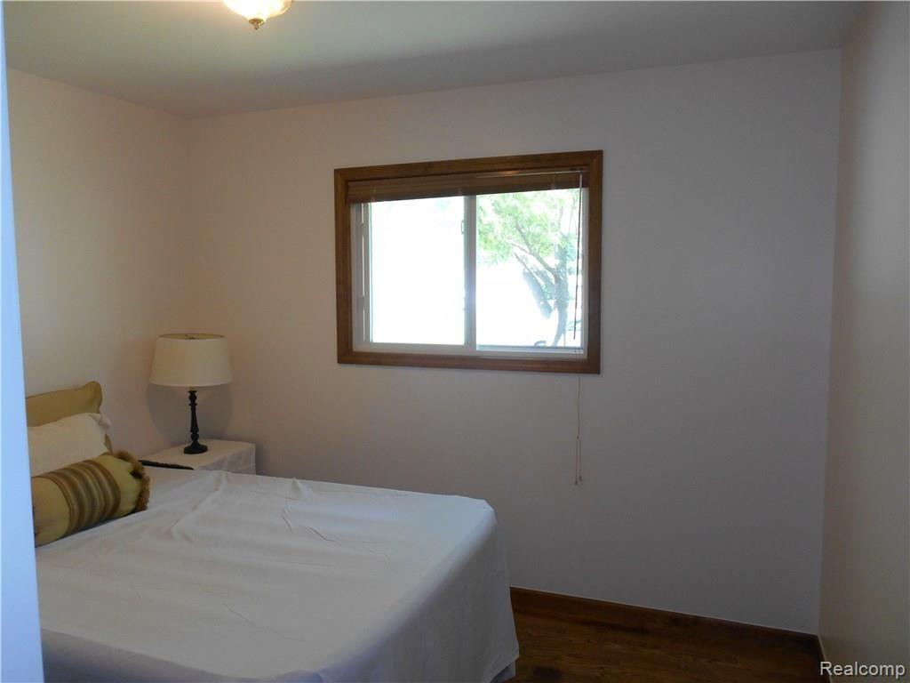 25754 Peter Kaltz Road Warren, MI 48091 - Photo 23 of 68 MASTER BEDROOM