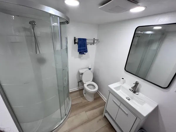 $1,300 | 5628 West Eastwood Avenue, Unit GR, Chicago, IL 60630
