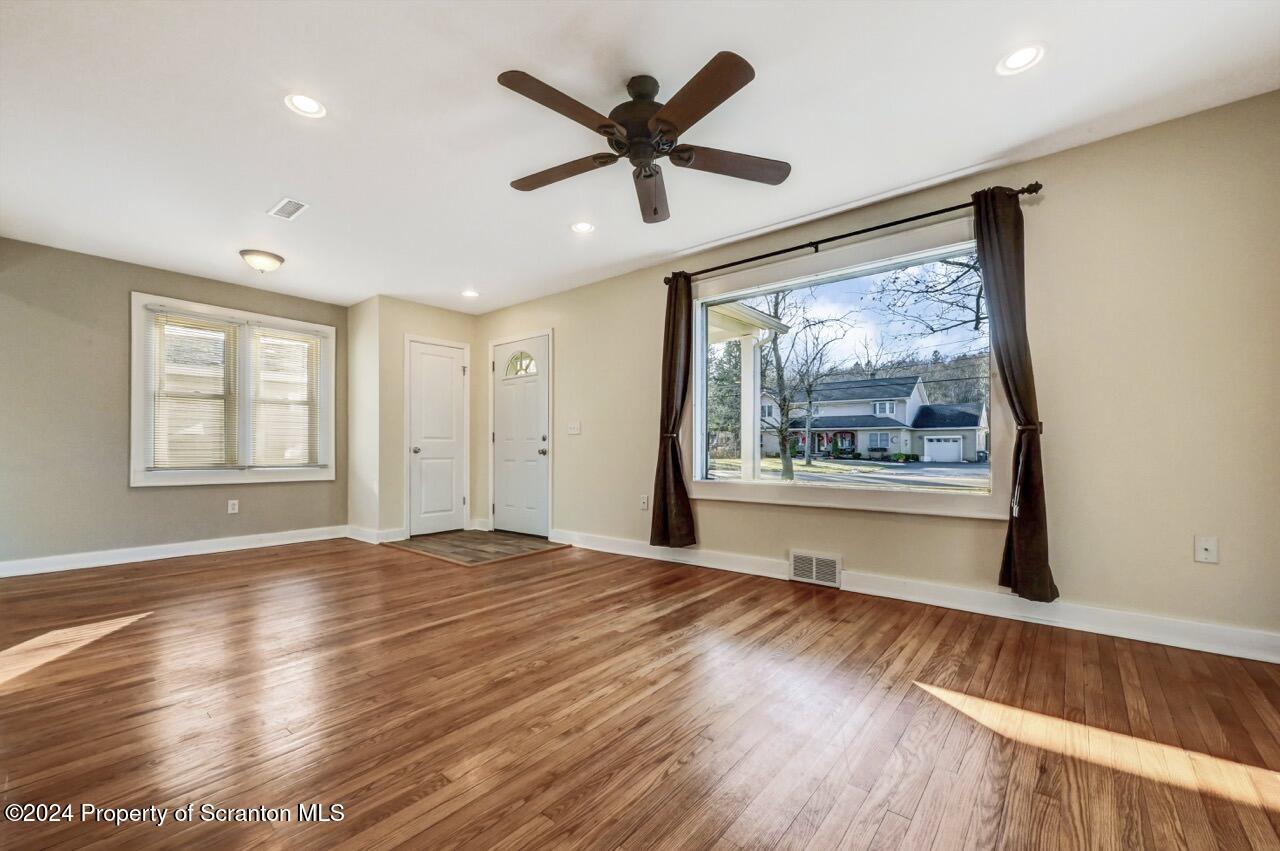 312 Wimmers Road Lake Ariel, PA 18436 - Photo 11 of 55 312 Wimmers Rd 09 Large
