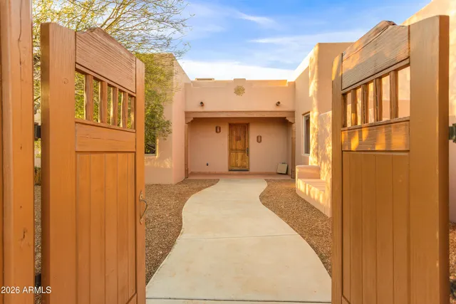 $610,000 | 315 West Sunset Road, Huachuca City, AZ 85616