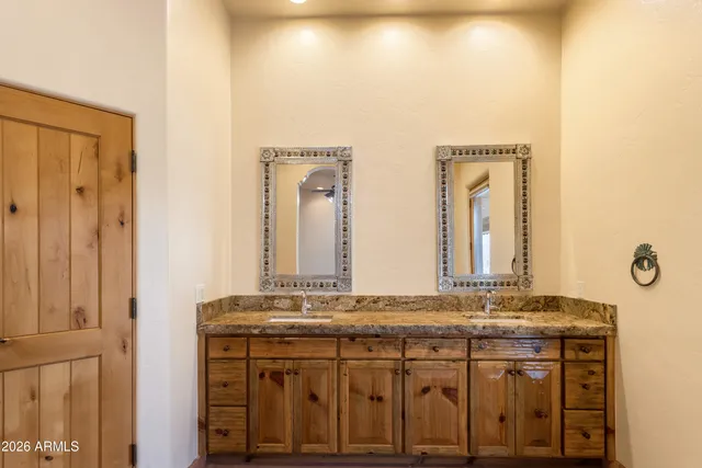 $610,000 | 315 West Sunset Road, Huachuca City, AZ 85616