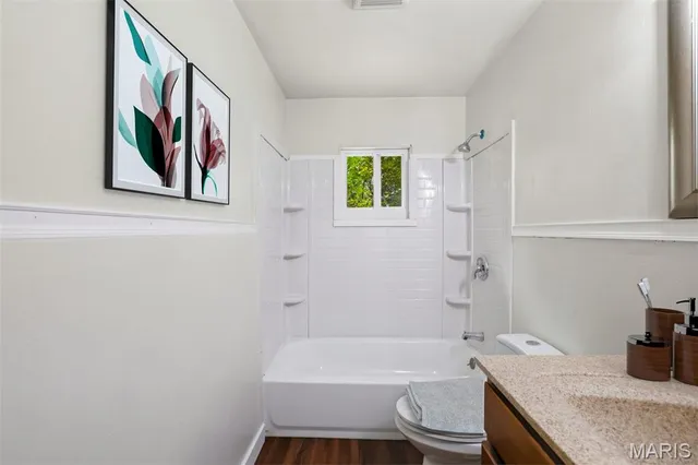 $219,900 | 315 Hillcrest Drive, Bourbon, MO 65441