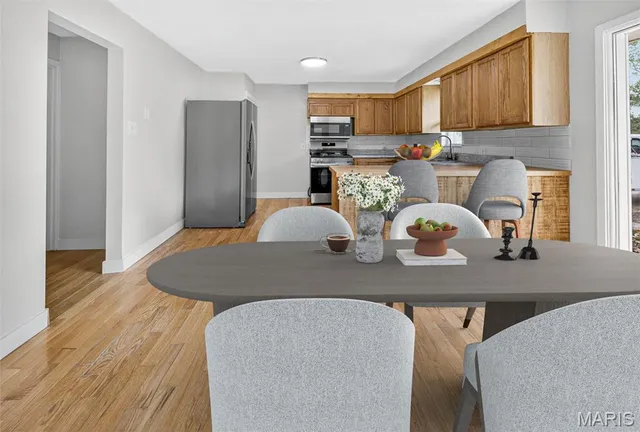 $219,900 | 315 Hillcrest Drive, Bourbon, MO 65441