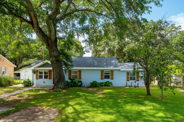 $474,900 | 1540 Fort Johnson Road, Charleston, SC 29412