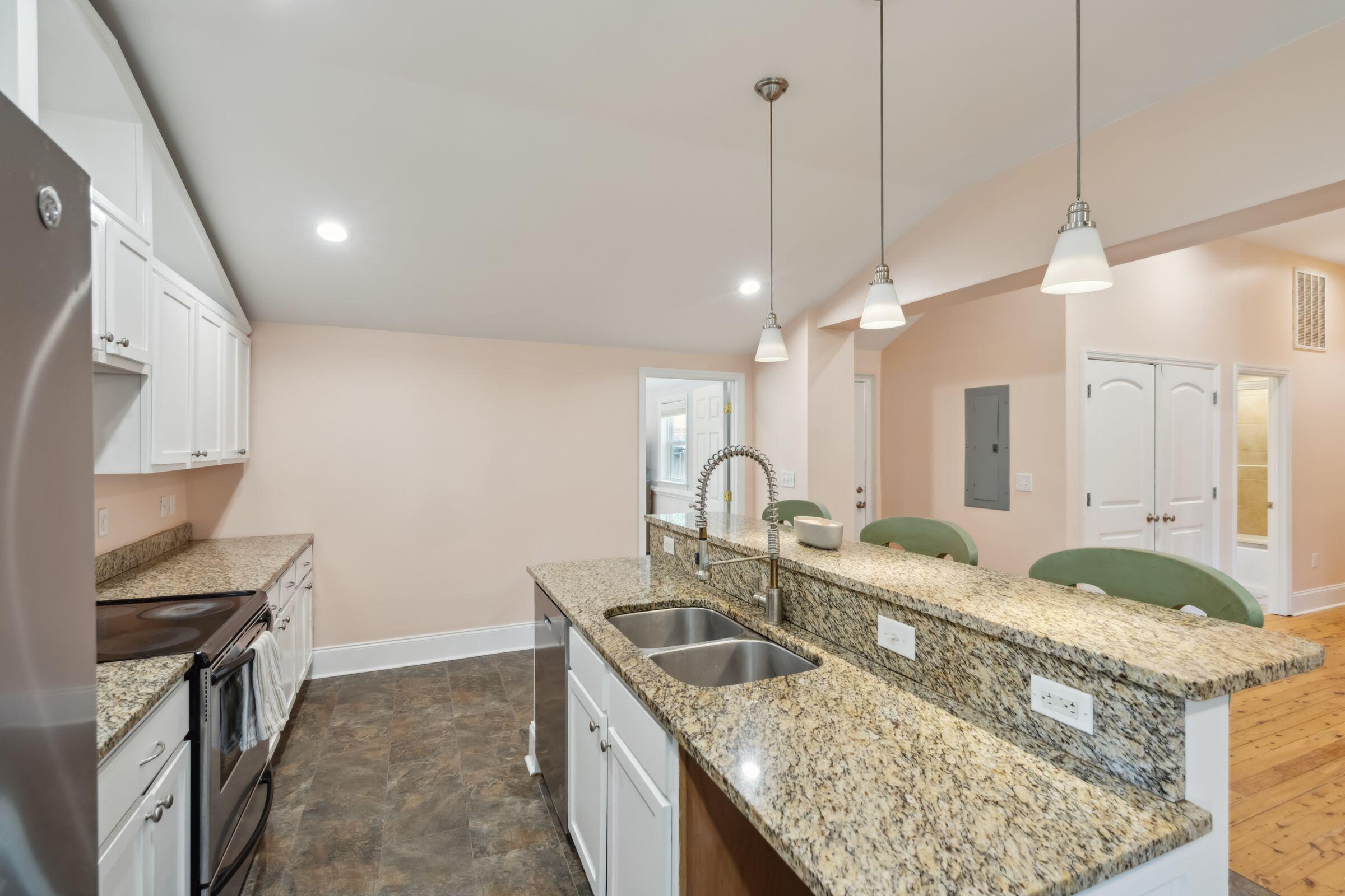 1540 Fort Johnson Road Charleston, SC 29412 - Photo 13 of 45 1540FtJohnsonRd-KeenEyeMarketing-012