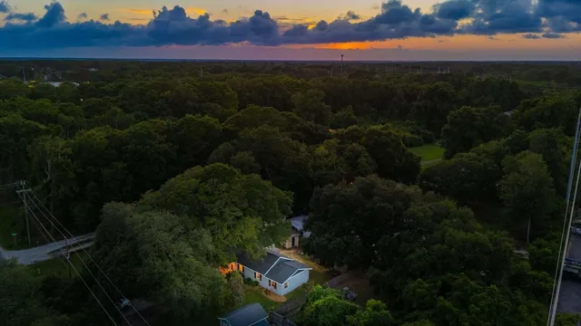 $474,900 | 1540 Fort Johnson Road, Charleston, SC 29412