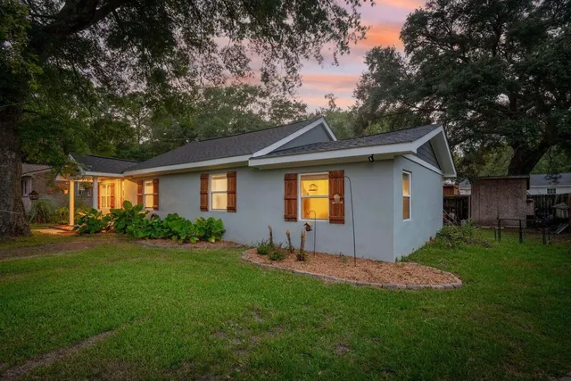 $474,900 | 1540 Fort Johnson Road, Charleston, SC 29412