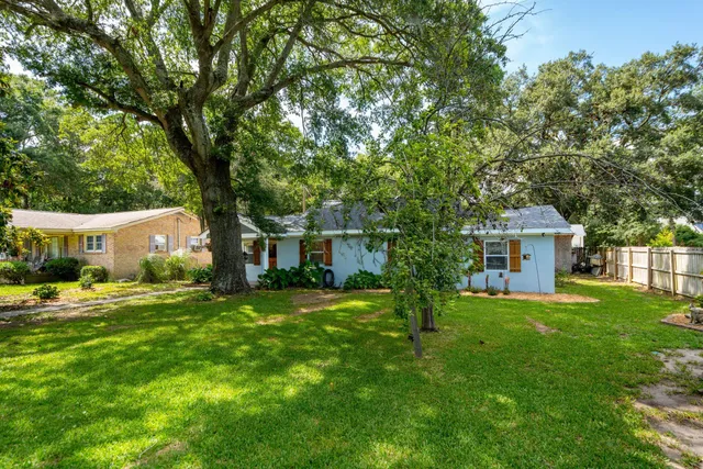 $474,900 | 1540 Fort Johnson Road, Charleston, SC 29412
