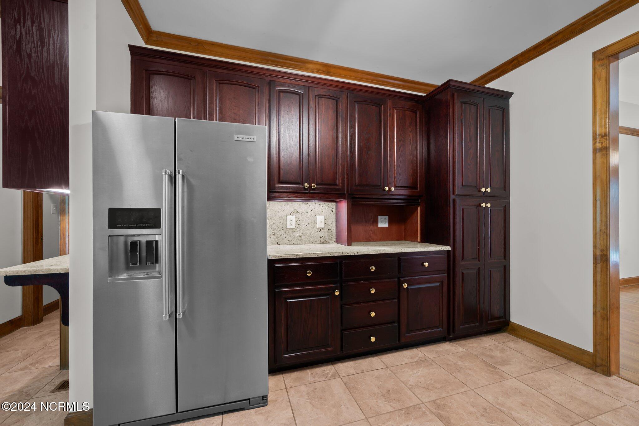 100 Rappahannock Drive Chocowinity, NC 27817 - Photo 24 of 53 024 Kitchen