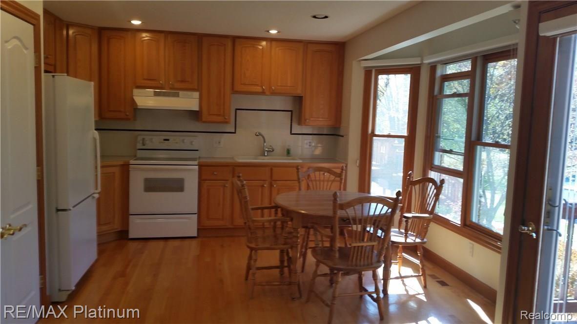 5225 Bullard Road Fenton, MI 48430 - Photo 35 of 53 20151022_135856.jpg