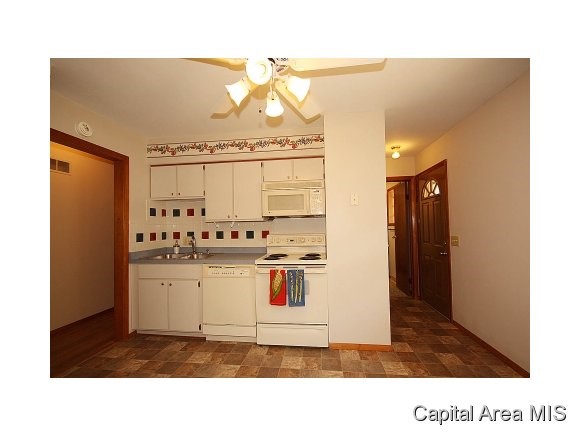 824 Independence Ridge Springfield, IL 62702 - Photo 9 of 24